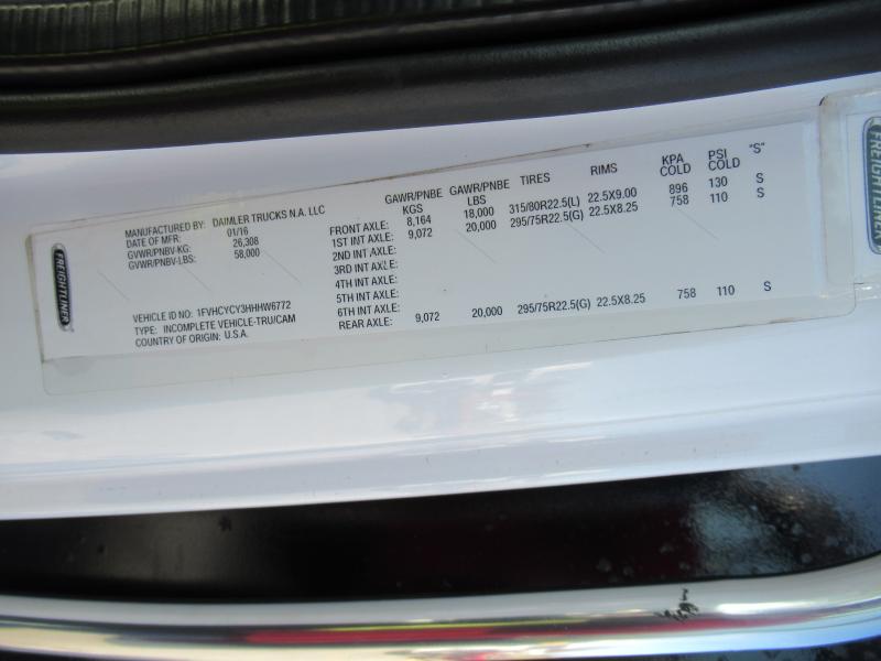 2017 Freightliner M2 106 22