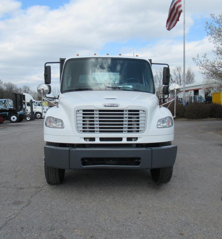 2016 Freightliner BUSINESS CLASS M2 106 3