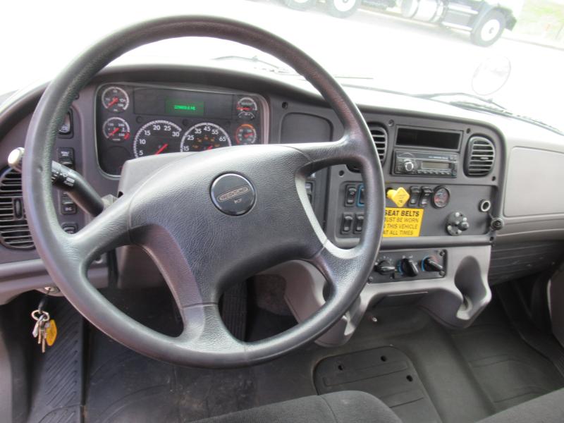 2016 Freightliner BUSINESS CLASS M2 106 15