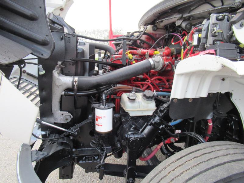 2016 Freightliner BUSINESS CLASS M2 106 20