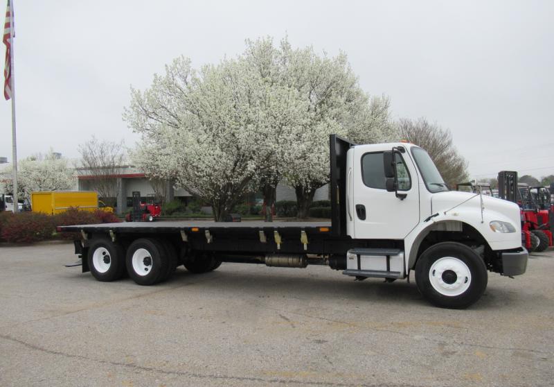 2015 Freightliner BUSINESS CLASS M2 106 3