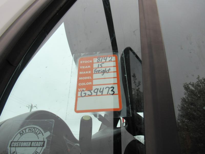 2015 Freightliner BUSINESS CLASS M2 106 21