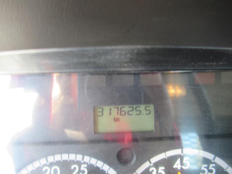 2014 Freightliner BUSINESS CLASS M2 106 13