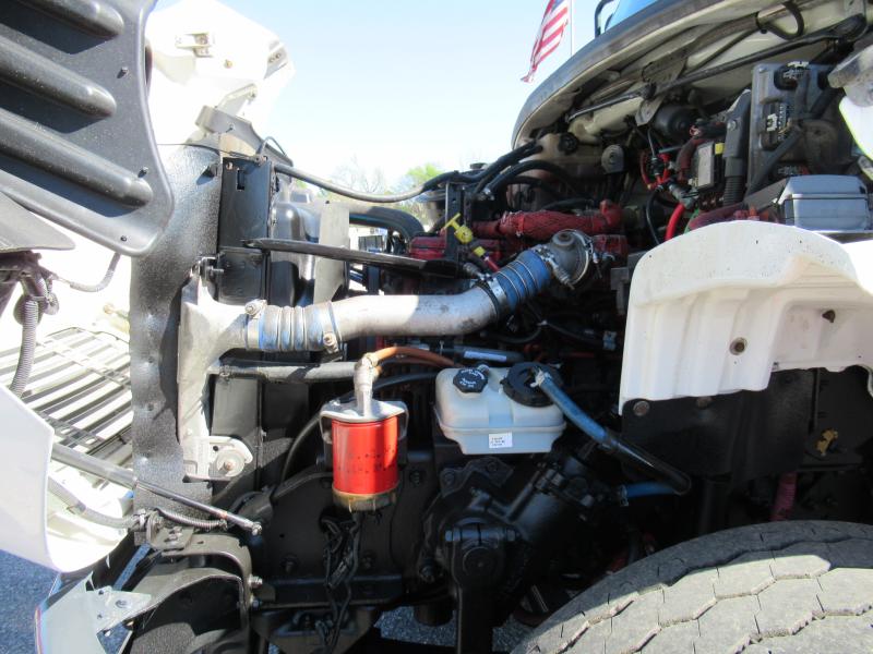 2014 Freightliner BUSINESS CLASS M2 106 20