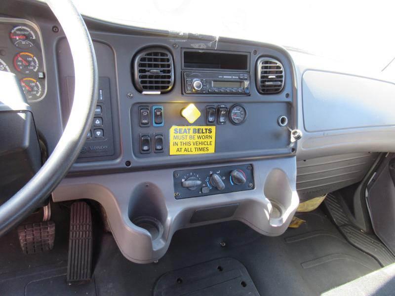 2017 Freightliner BUSINESS CLASS M2 106 10