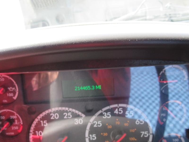 2017 Freightliner BUSINESS CLASS M2 106 12