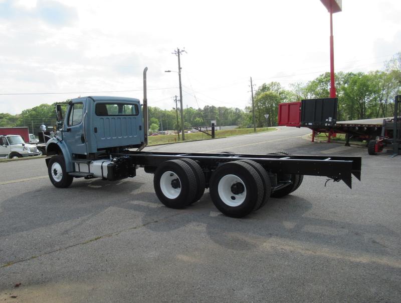2016 Freightliner BUSINESS CLASS M2 106 6