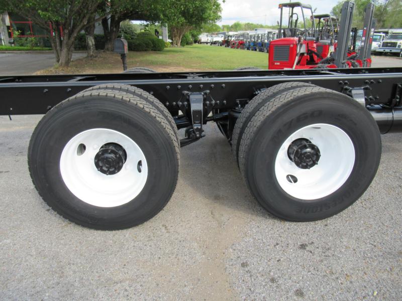 2016 Freightliner BUSINESS CLASS M2 106 14