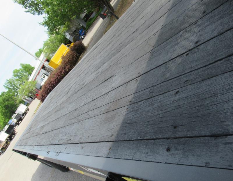 2017 Freightliner BUSINESS CLASS M2 112 15