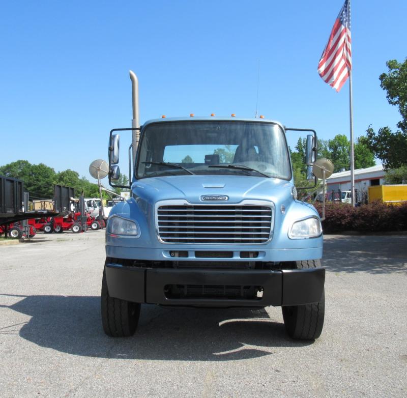 2016 Freightliner BUSINESS CLASS M2 106 3