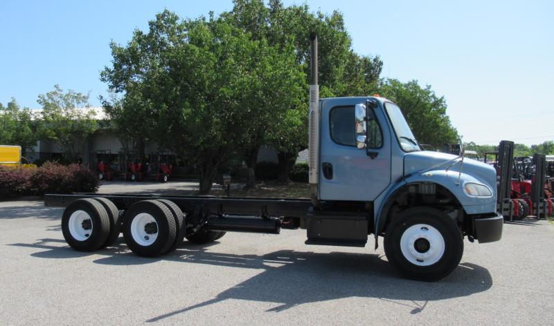 2016 Freightliner BUSINESS CLASS M2 106 6