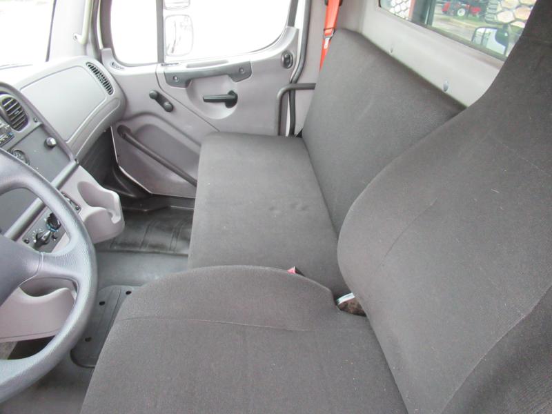 2016 Freightliner BUSINESS CLASS M2 106 10