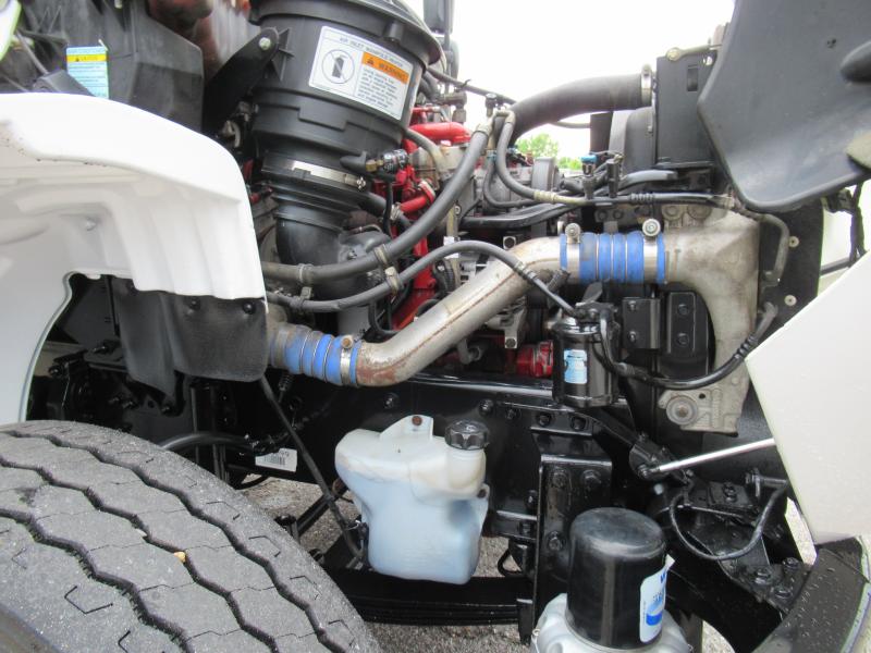 2016 Freightliner BUSINESS CLASS M2 106 18