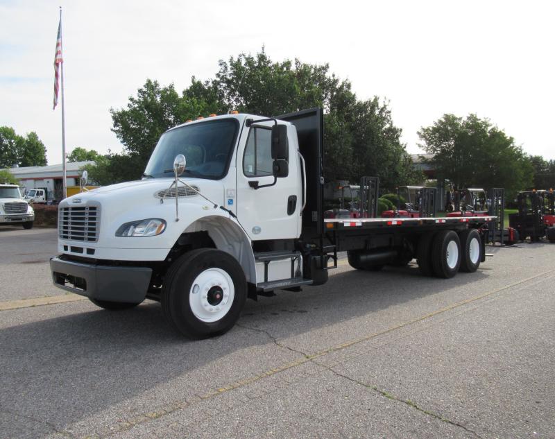 2015 Freightliner BUSINESS CLASS M2 106 10