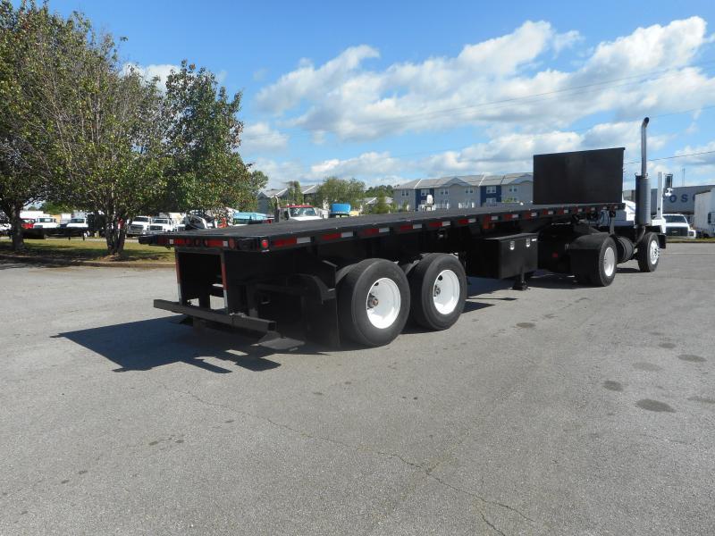 semi truck flatbed trailer