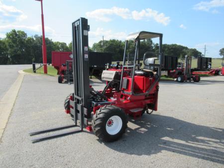 2005 Moffett M5500 1
