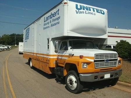 1993 Ford F700 2