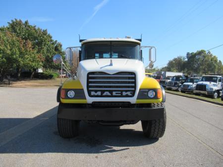 2005 Mack CV713 7