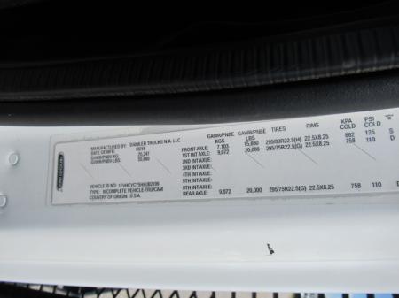 2017 Freightliner BUSINESS CLASS M2 106 19