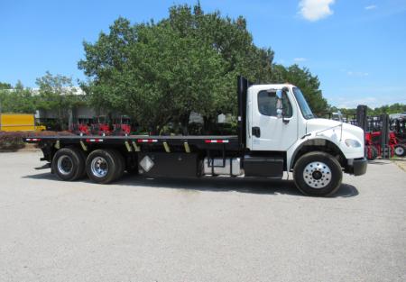 2017 Freightliner BUSINESS CLASS M2 106 2