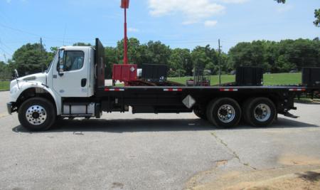 2017 Freightliner BUSINESS CLASS M2 106 5