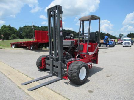2004 Moffett M5500 2