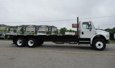 2017 Freightliner BUSINESS CLASS M2 106 11
