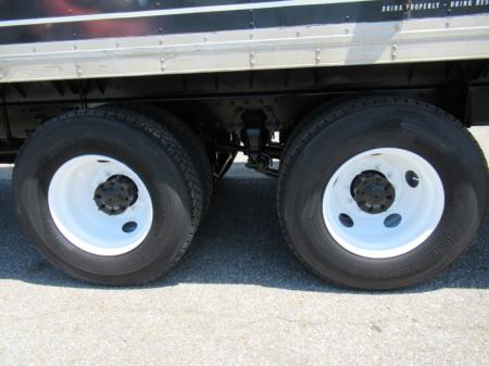 2016 Freightliner BUSINESS CLASS M2 106 18