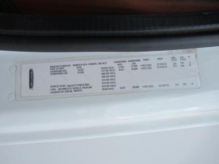 2017 Freightliner BUSINESS CLASS M2 106 20
