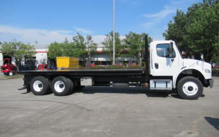 2014 Freightliner BUSINESS CLASS M2 106 2