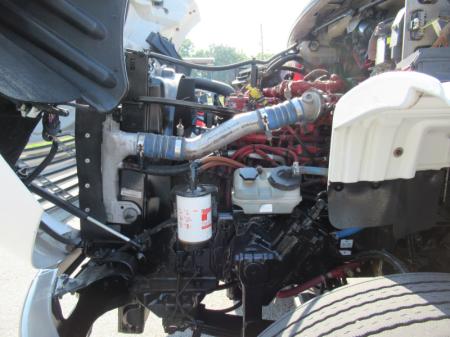 2014 Freightliner BUSINESS CLASS M2 106 14