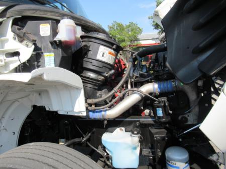 2014 Freightliner BUSINESS CLASS M2 106 15