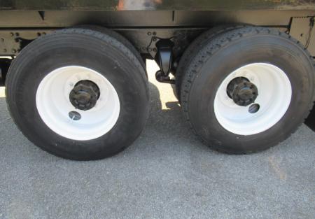 2014 Freightliner BUSINESS CLASS M2 106 18