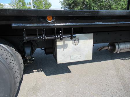 2014 Freightliner BUSINESS CLASS M2 106 20