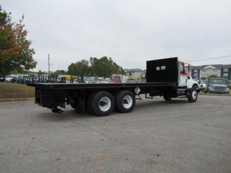 2006 Mack CV713 9