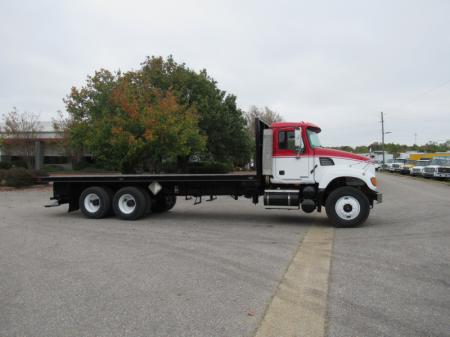 2006 Mack CV713 11