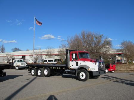 2006 Mack