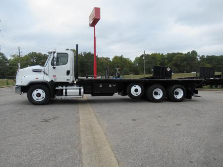 2014 Freightliner 114SD 7