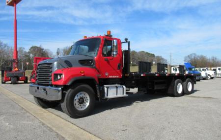 2014 Freightliner 114SD 1