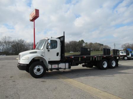 2017 Freightliner BUSINESS CLASS M2 106 4