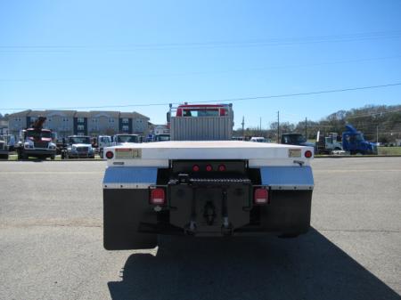 2014 Freightliner 114SD 5