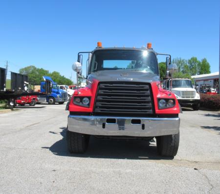 2015 Freightliner 114SD 3