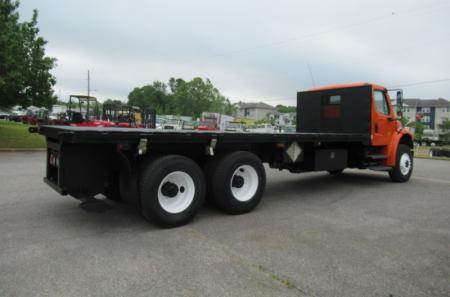 2016 Freightliner BUSINESS CLASS M2 106 4