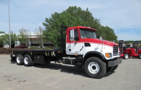2007 Mack CV713 7