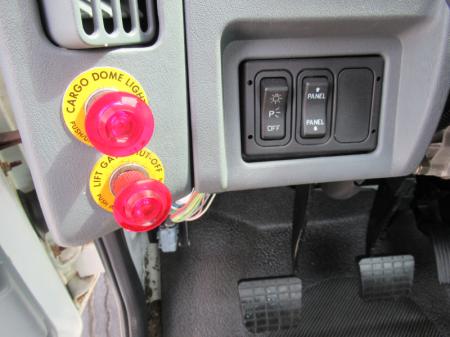 2004 International 4300 SBA 17