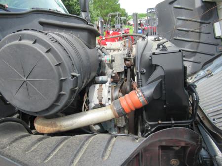 2004 International 4300 SBA 19