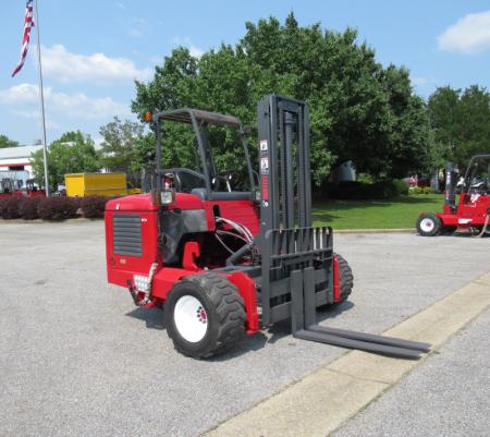 2014 Moffett M55 1