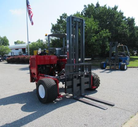 2004 Moffett M5500 4
