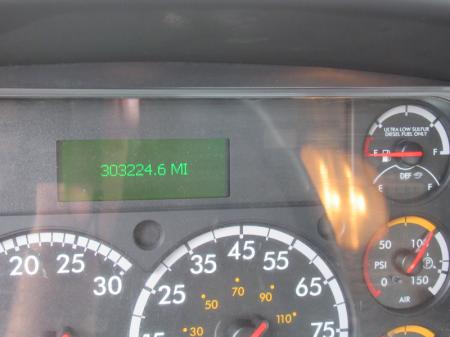 2016 Freightliner BUSINESS CLASS M2 106 11