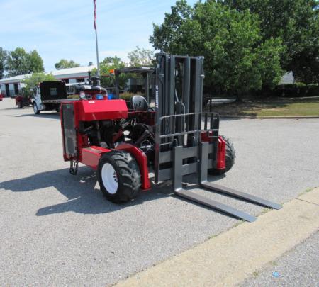 2005 Moffett LP5500 4